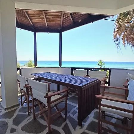 Zennova #22 Sea Side House Дом отдыха Никити